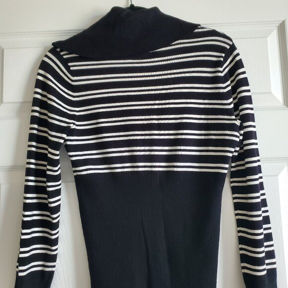 Guess Women's Cowl Neck Full Zip Sweater Jacket Size Large - Picture 6 of 8